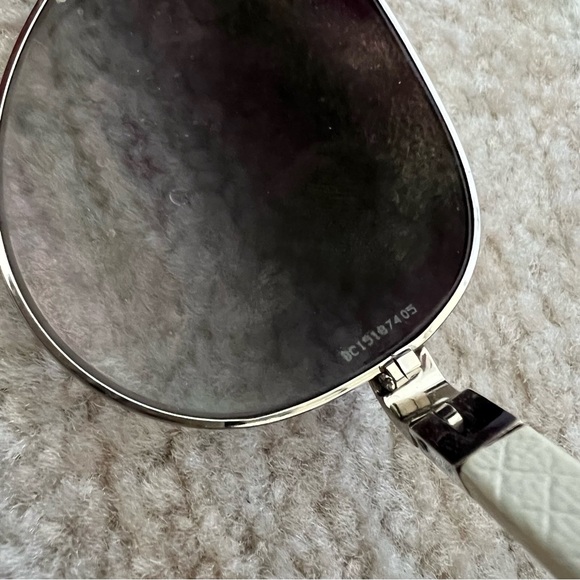 Chanel Authentic 4195-Q Aviator Quilted Sunglasses With Case Y2K - Picture 7 of 12